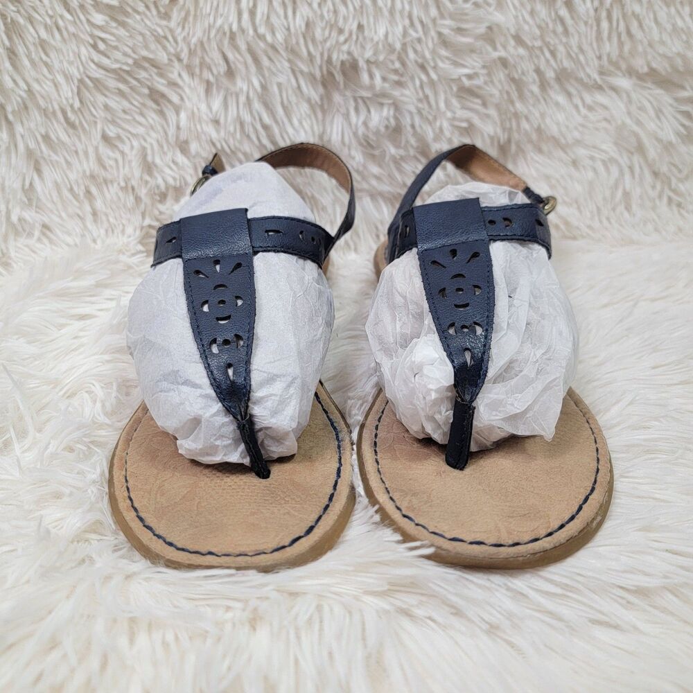 BOC Born Concept Sandals Women's 8M Thong Navy T-Strap Faux Leather Casual
